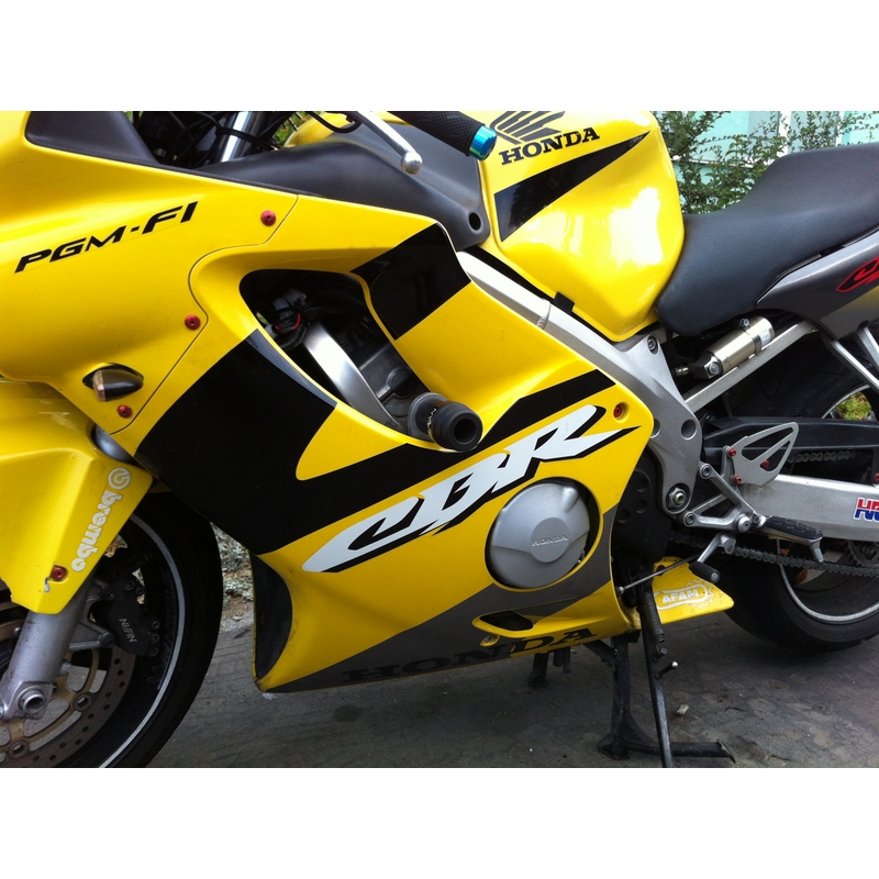 Honda CBR 600F (99-07) bez modyfikacji owiewki Classic