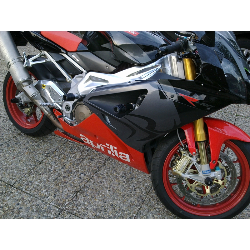 Aprilia RSV 1000 (06-09)  Arrow