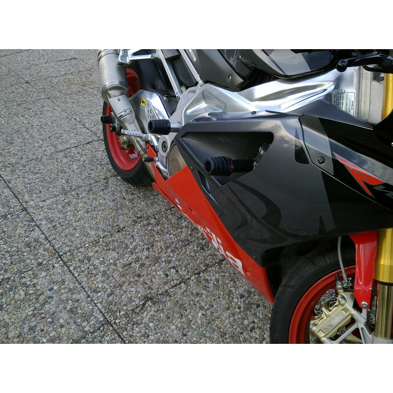 Aprilia RSV 1000 (06-09)  Arrow