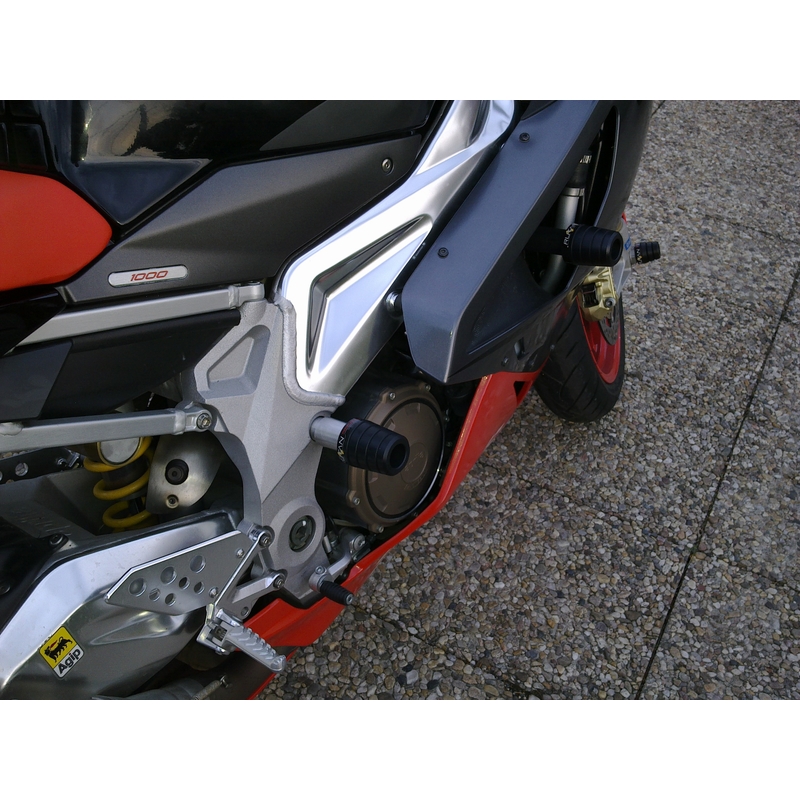 Aprilia RSV 1000 (06-09)  Arrow