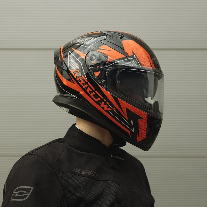 Integralny kask motocyklowy Ozone Arrow czarno-szaro-fluo czerwony