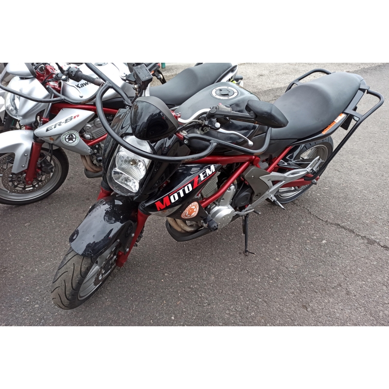 Naklejka z logo MotoZem biała