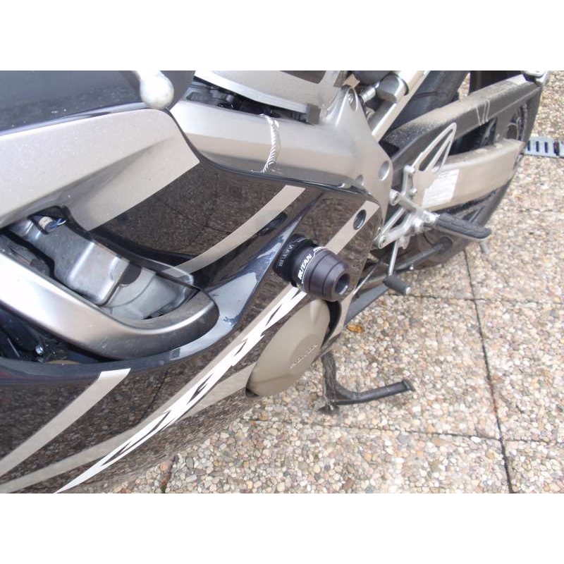 Honda CBR 600F (99-07) z modyfikacją owiewki Classic