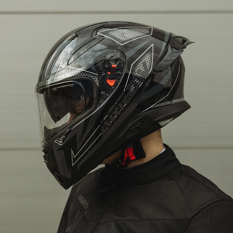 Integralny kask motocyklowy Ozone Arrow czarno-szara