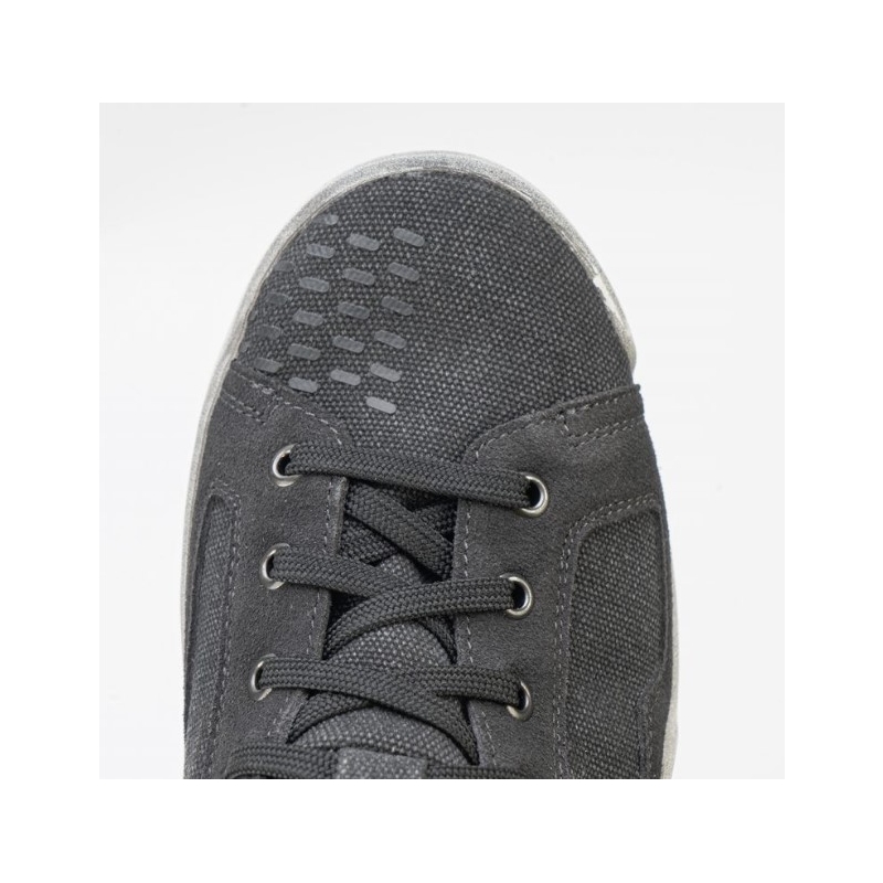 Czarne buty motocyklowe Eleveit Antibes WP Canvas