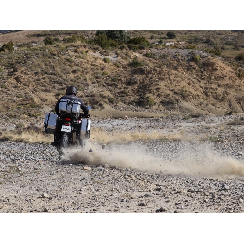 Complete set of aluminum cases SHAD TERRA, 37L topcase + 36L / 47L side cases, including mounting kit and plate SHAD BMW F 650 GS/ F 700 GS/ F 800 GS