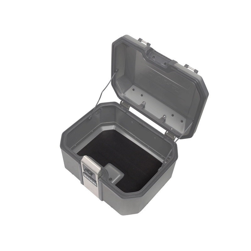 Complete set of black aluminum cases SHAD TERRA, 48L topcase + 36L / 47L side cases, including mounting kit and plate SHAD YAMAHA MT-09 Tracer / Tracer 900