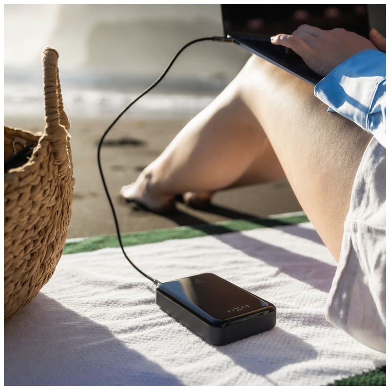 Power bank stacjonarny Zen 20 Pro z wyświetlaczem LCD w kolorze czarnym