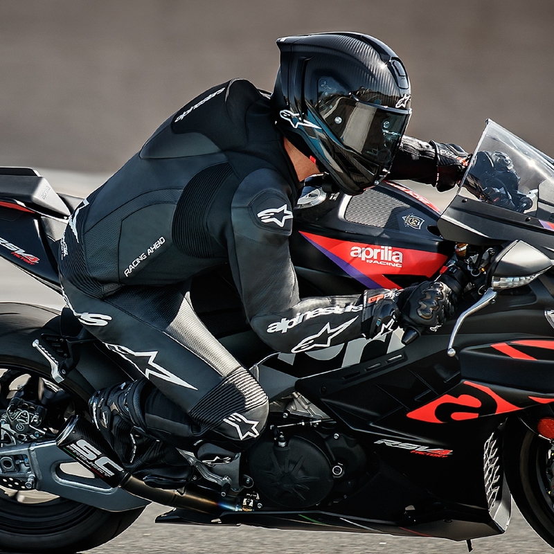 Czarny skórzany kombinezon motocyklowy Alpinestars GP Force Lurv