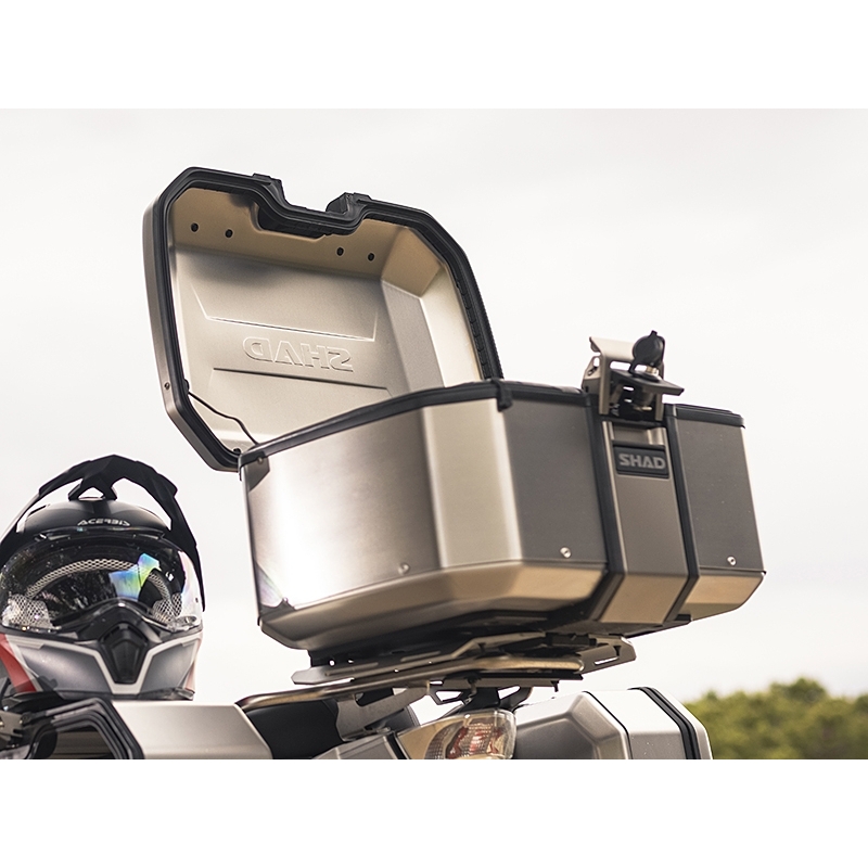 Complete set of SHAD TERRA TR40 adventure saddlebags and SHAD TERRA aluminium 55L topcase, including mounting kit SHAD Harley Davidson Pan America 1250