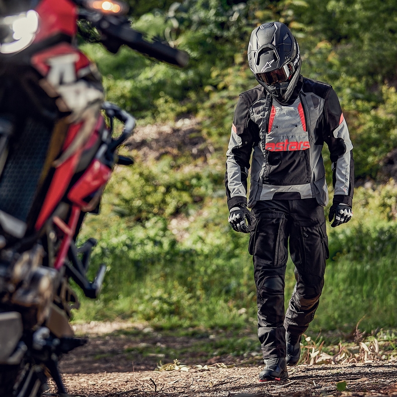 Kurtka motocyklowa Alpinestars Halo Drystar Jasnoszara-Dark Szaro-Czarna-Fluo-Czerwona