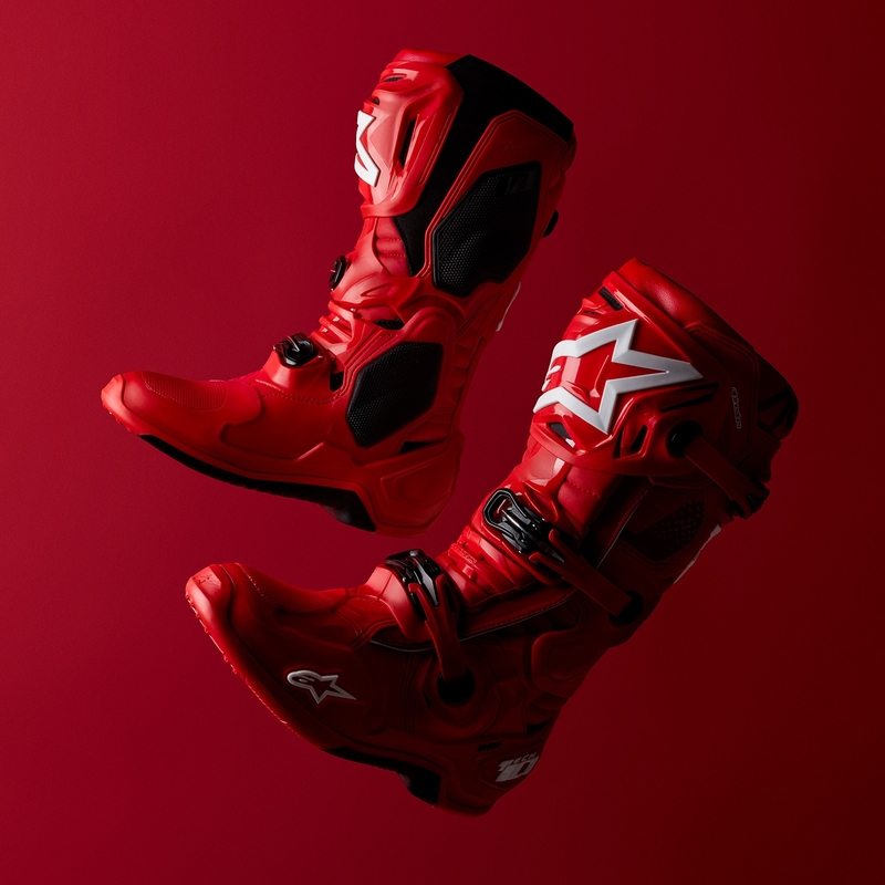 Buty motocyklowe Alpinestars Tech 10 w kolorze czerwonym