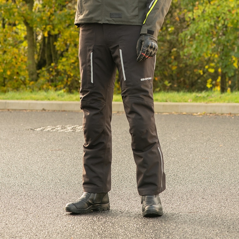 Krótkie spodnie motocyklowe Oxford Advanced Hinterland DRY2DRY™ w kolorze czarnym