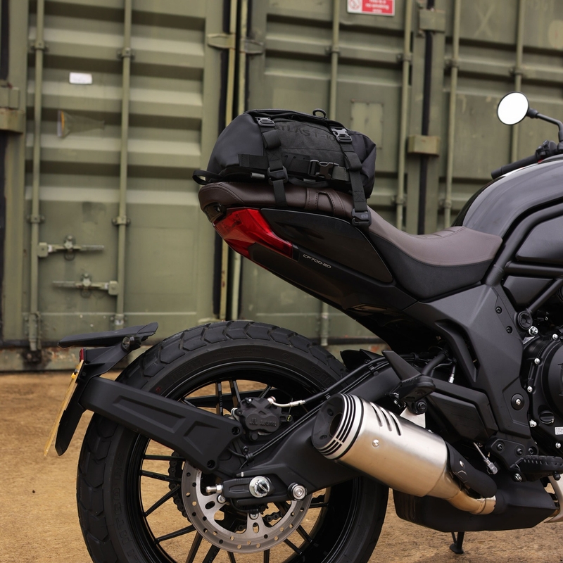 Torba na siedzenie pasażera Oxford Atlas T-10 Advanced Tourpack 10L, czarna