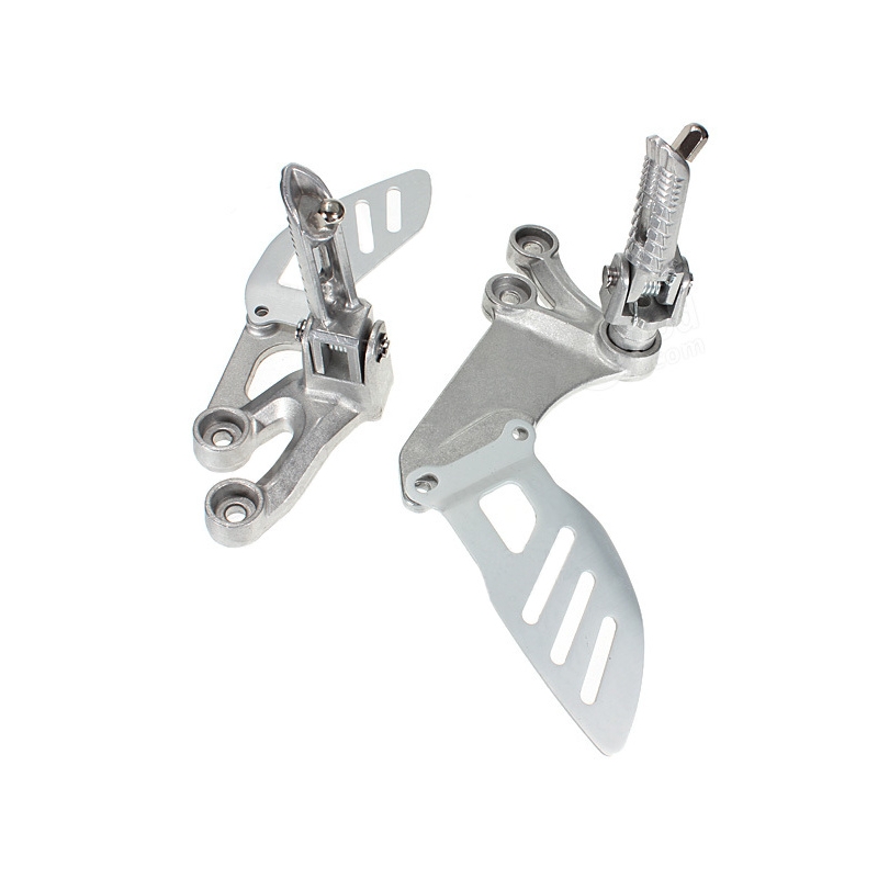 Przedni uchwyt z podnóżkami R-TECH Suzuki GSXR1000 (05-14) wyprzedaż