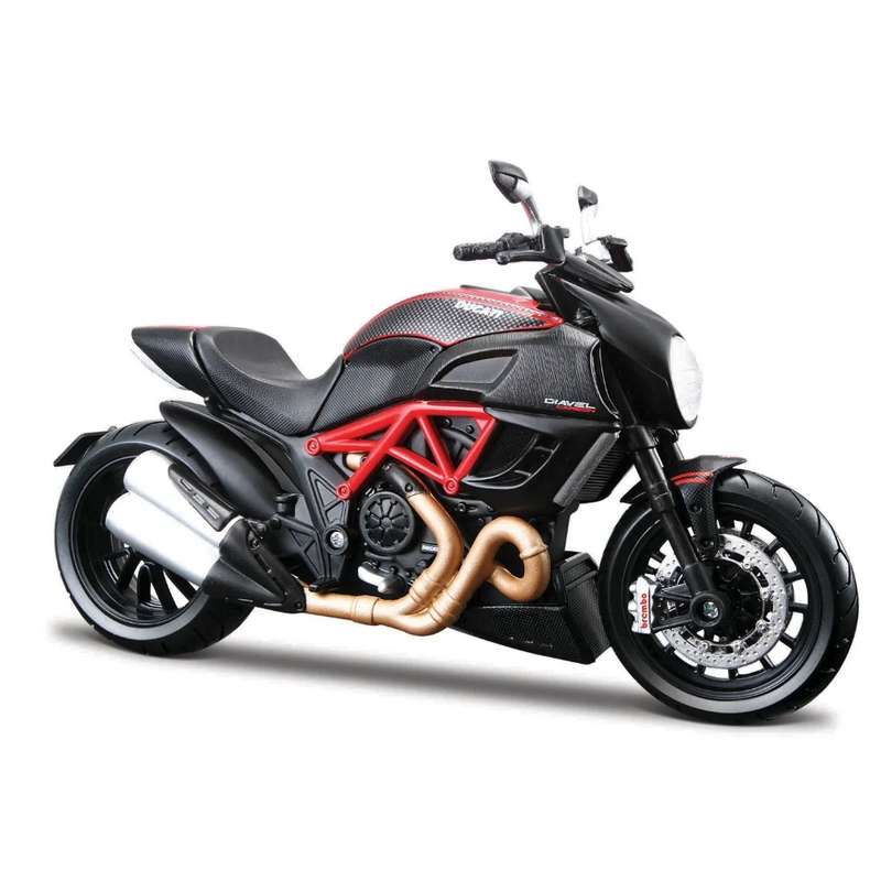 Model motocykla Maisto Ducati Diavel Carbon.