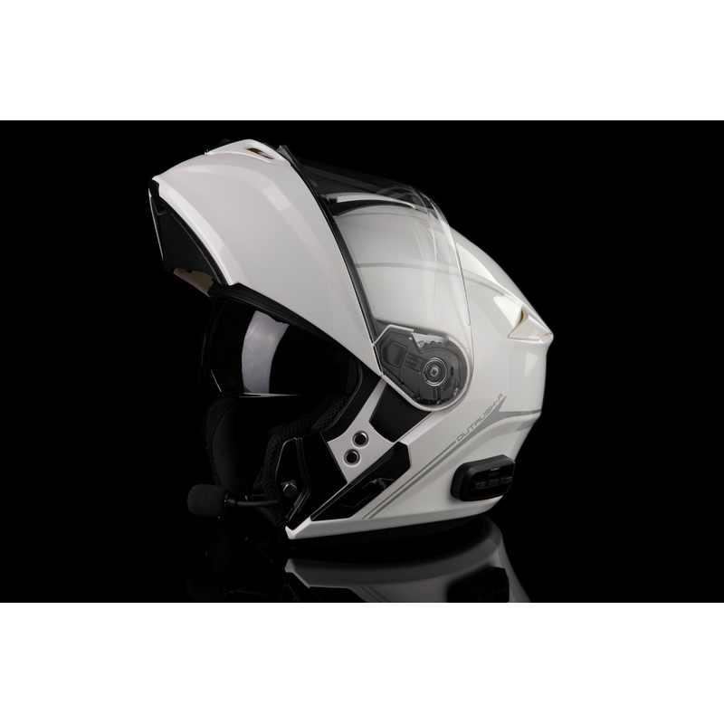 Kask motocyklowy z odchylanym daszkiem i słuchawkami SENA Outrush R błyszczący biały