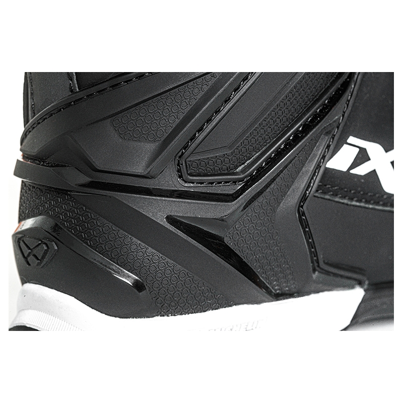 Buty motocyklowe IXON Bull 2 WP czarno-białe