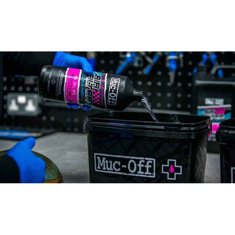 Motorcycle air filter cleaner MUC-OFF 1l