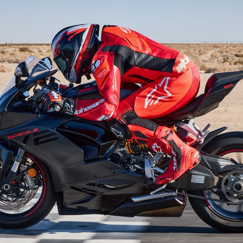 Alpinestars GP Plus V4 Sprint Jednoczęściowy skórzany kombinezon motocyklowy, kompatybilny z Tech-air, fluorescencyjny czerwony-czerwony-biały-czarny