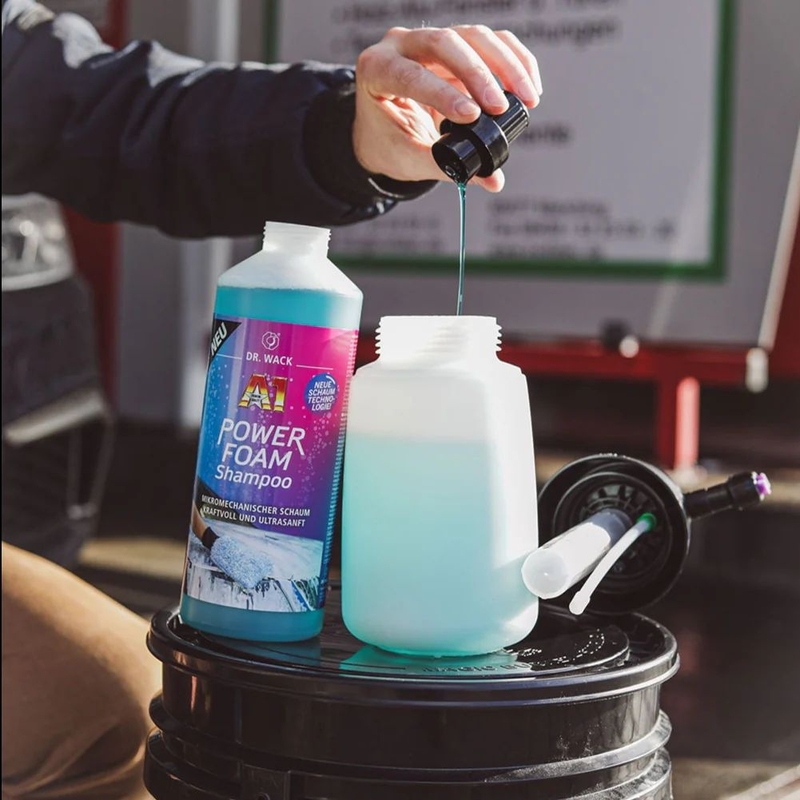 Szampon z gęstą pianą i neutralnym pH Dr. Wack Power Foam Shampoo 1l