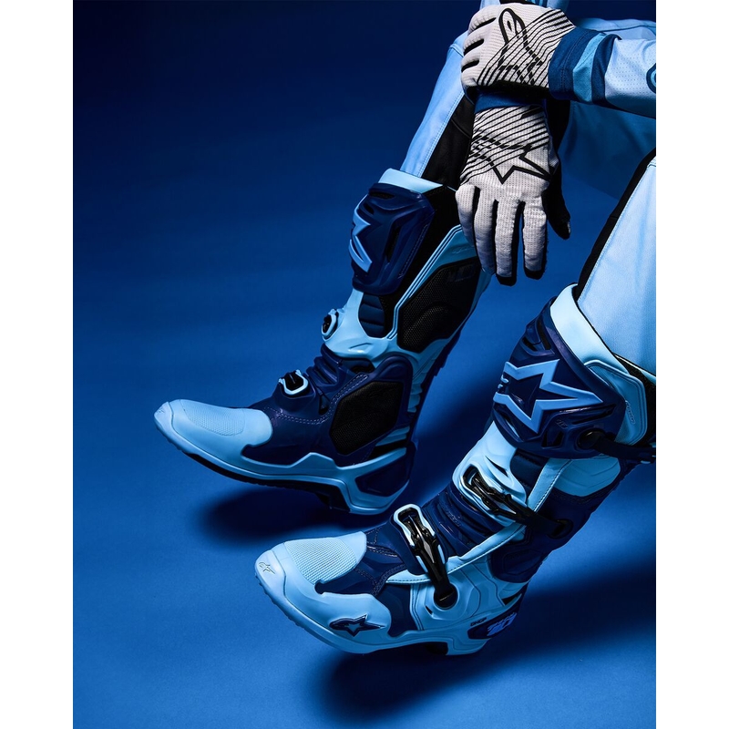 Buty motocyklowe Alpinestars Tech 10 Limited Edition Steelers w kolorze niebiesko-jasnoniebieskim