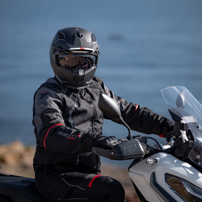 Kask otwarty z maską MT Streetfighter SV S Solid A1 czarny mat