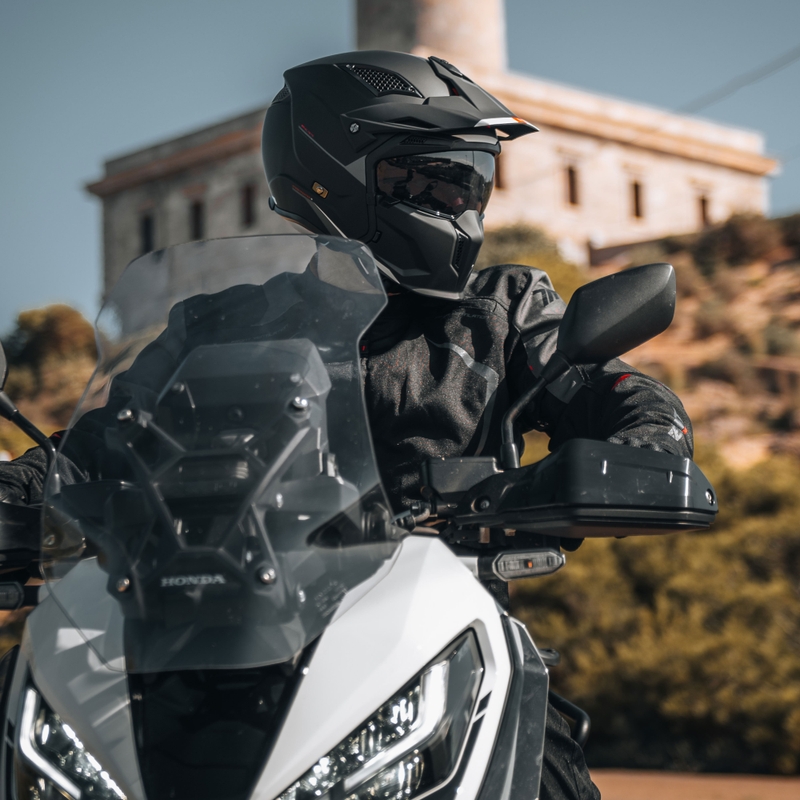 Kask otwarty z maską MT Streetfighter SV S Solid A1 czarny mat