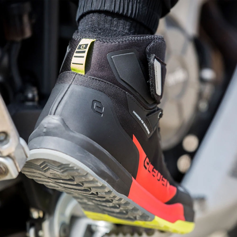 Buty motocyklowe Eleveit STRATOS E-Dry czarno-czerwone