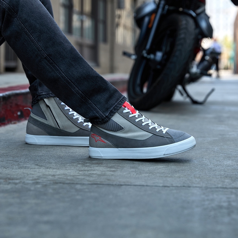 Buty motocyklowe Alpinestars Stated jasnoszare-fluo-czerwono-białe