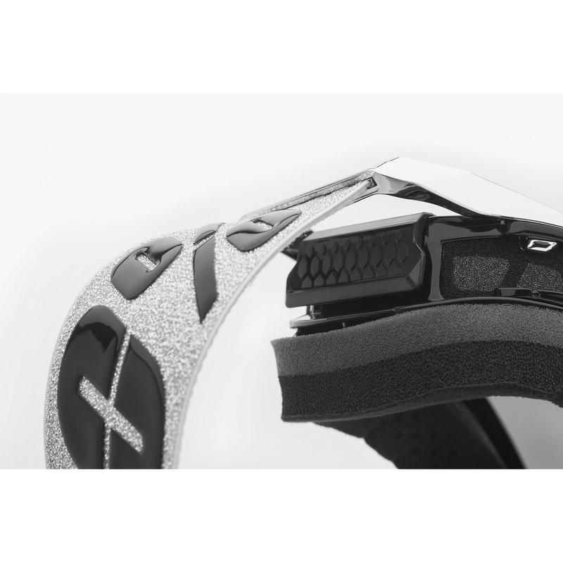 Gogle motocrossowe 100% ARMEGA Atac ze srebrnym pleksiglasem
