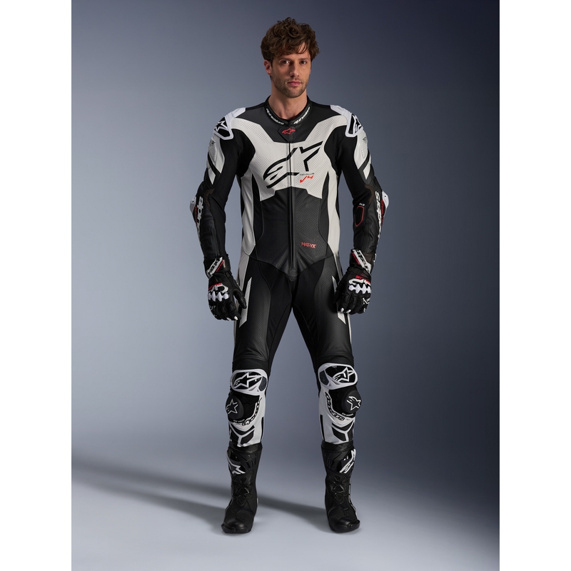 Jednoczęściowy kombinezon skórzany Alpinestars GP Plus V4 Sprint, kompatybilny z Tech-air, czarno-biało-czerwony fluorescencyjny