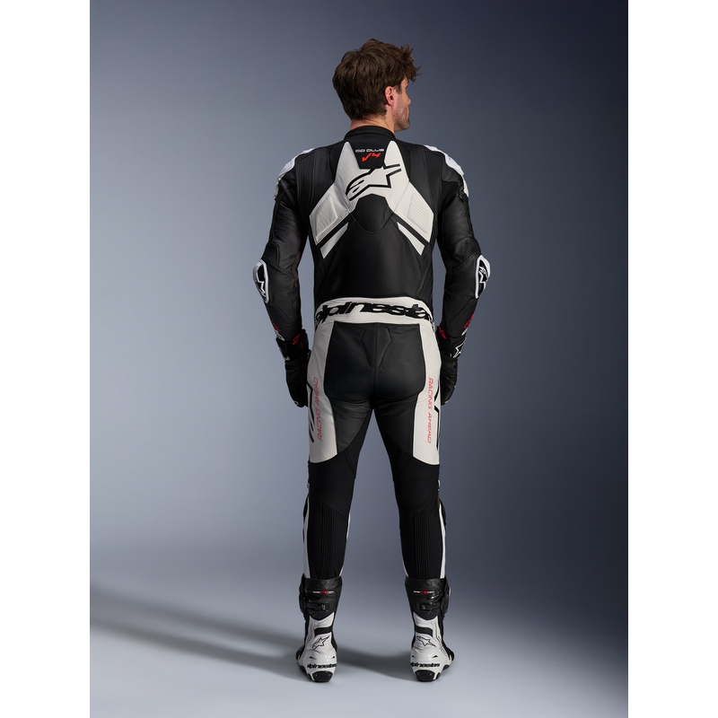 Jednoczęściowy kombinezon skórzany Alpinestars GP Plus V4 Sprint, kompatybilny z Tech-air, czarno-biało-czerwony fluorescencyjny