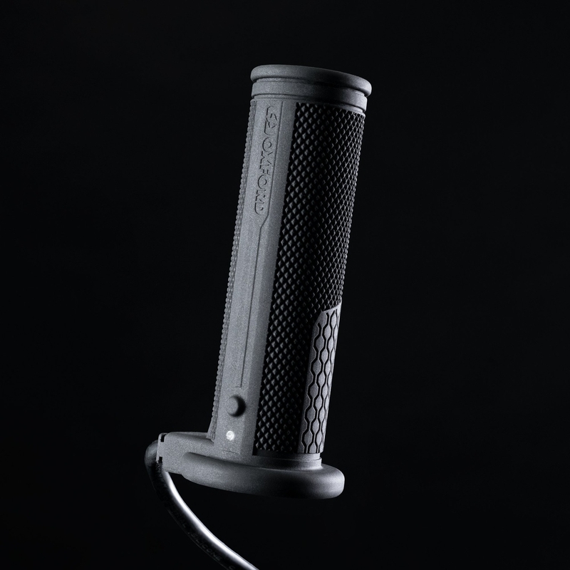 Podgrzewane manetki Oxford Hotgrips PRO Touring ze zintegrowanymi elementami sterującymi w manetce