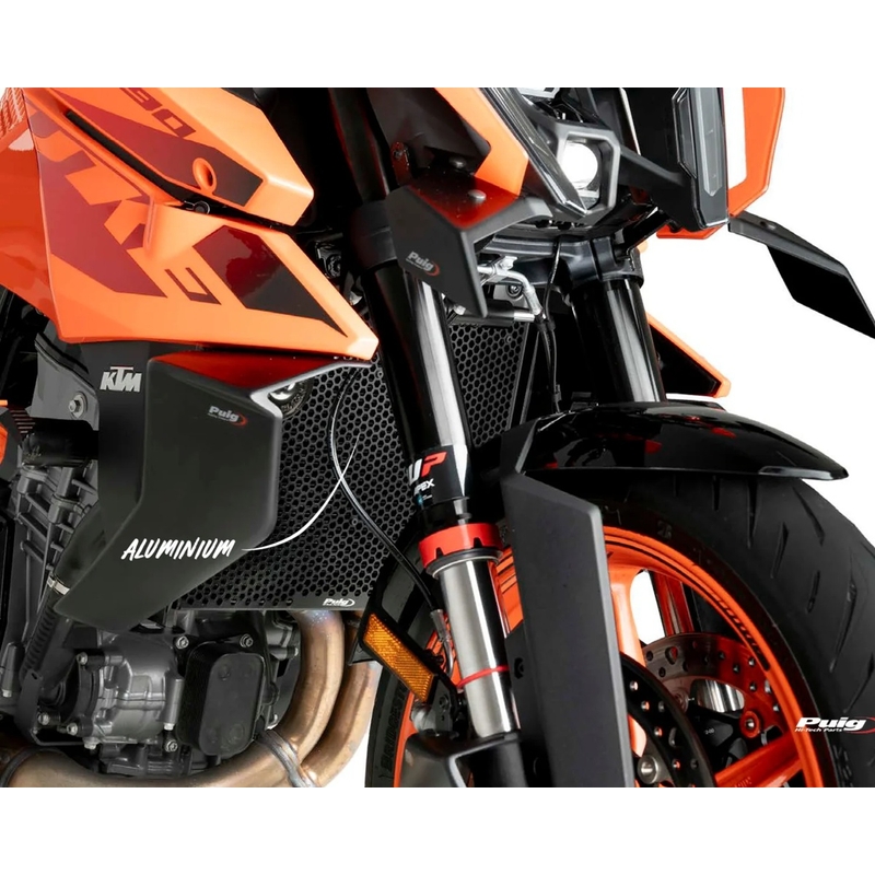 Radiator cover PUIG black