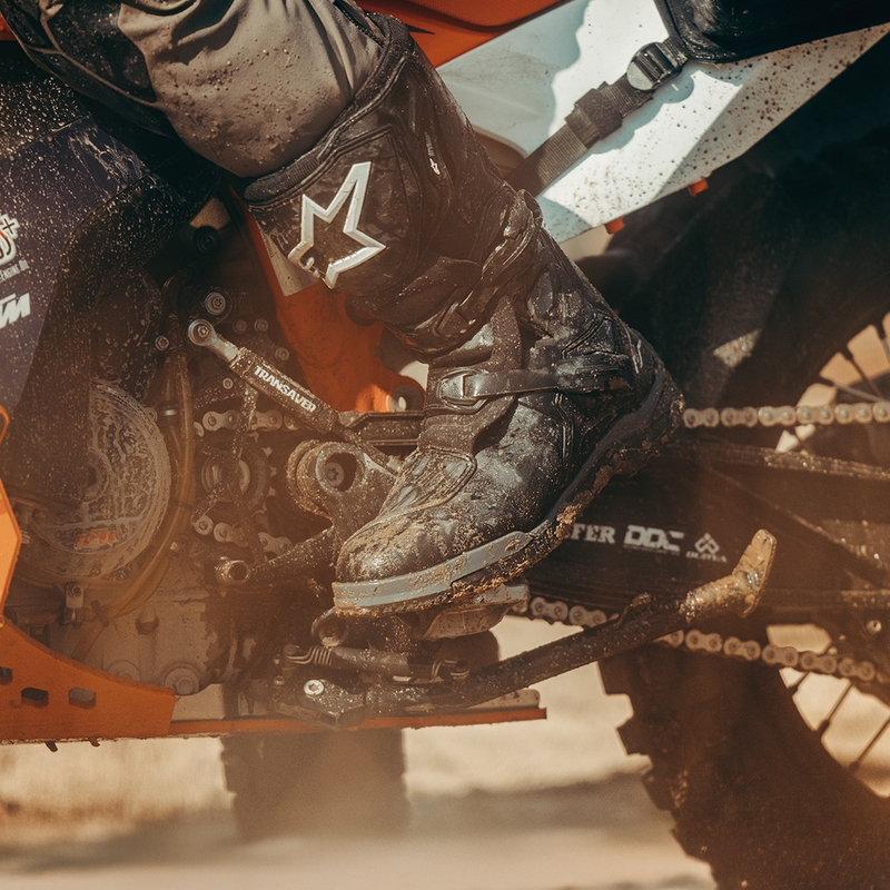 Buty motocyklowe Alpinestars Corozal V2 Adventure Drystar w kolorze czarnym