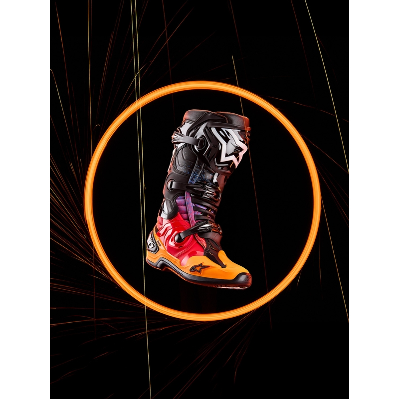 Buty motocyklowe Alpinestars Tech 10 Limited Edition Black Hole w kolorze czarnym