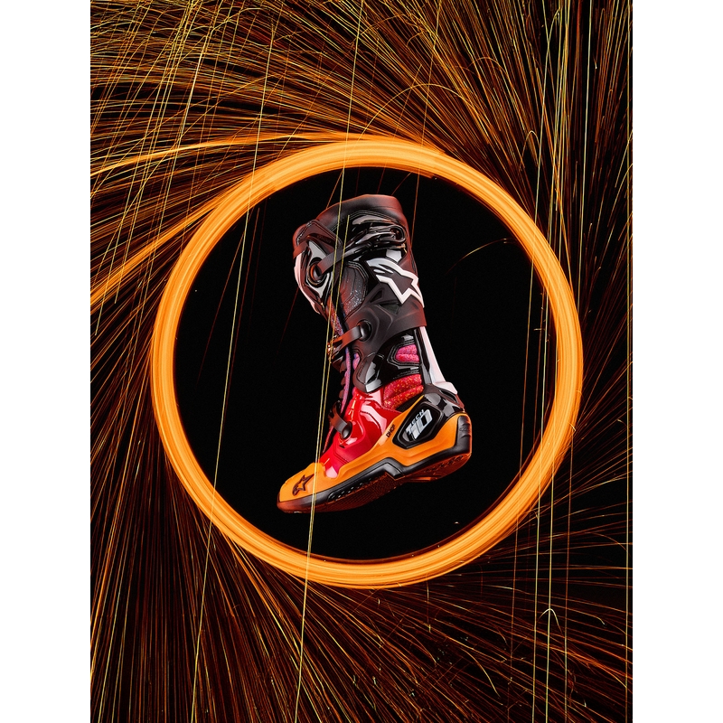 Buty motocyklowe Alpinestars Tech 10 Limited Edition Black Hole w kolorze czarnym