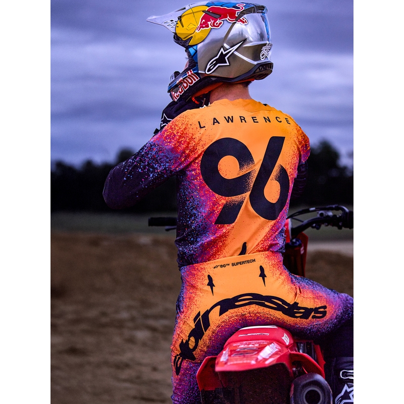 Kask motocrossowy Alpinestars Supertech S-M10 w limitowanej edycji Black Hole w kolorze czarnym