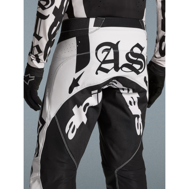 Spodnie motocrossowe Alpinestars Techstar w limitowanej edycji Wolf Dust w kolorze piaskowo-czarnym
