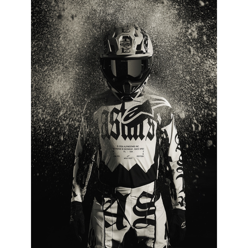 Kask motocrossowy Alpinestars Supertech S-M7 w limitowanej edycji Wolf Dust sand-black