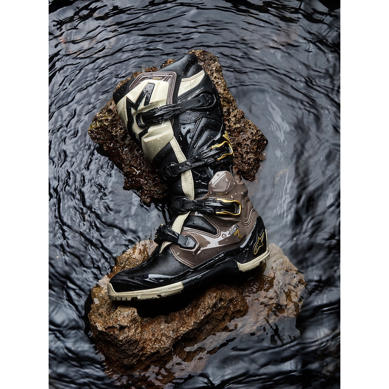 Buty motocyklowe Alpinestars TECH 7 Enduro Drystar w kolorze czarno-ciemnoszarym-złotym