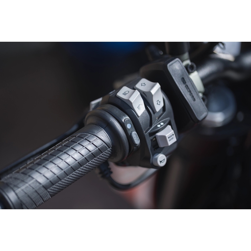 Podgrzewane manetki Oxford HotGrips Advanced Integrated Touring w kolorze czarnym