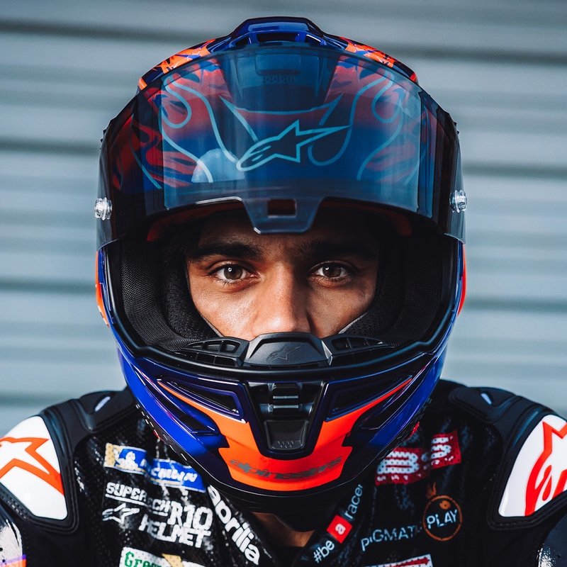 Kask motocyklowy integralny Alpinestars Supertech R-10 Flyte Limited Edition Jorge Martin w kolorze fioletowo-czerwonym