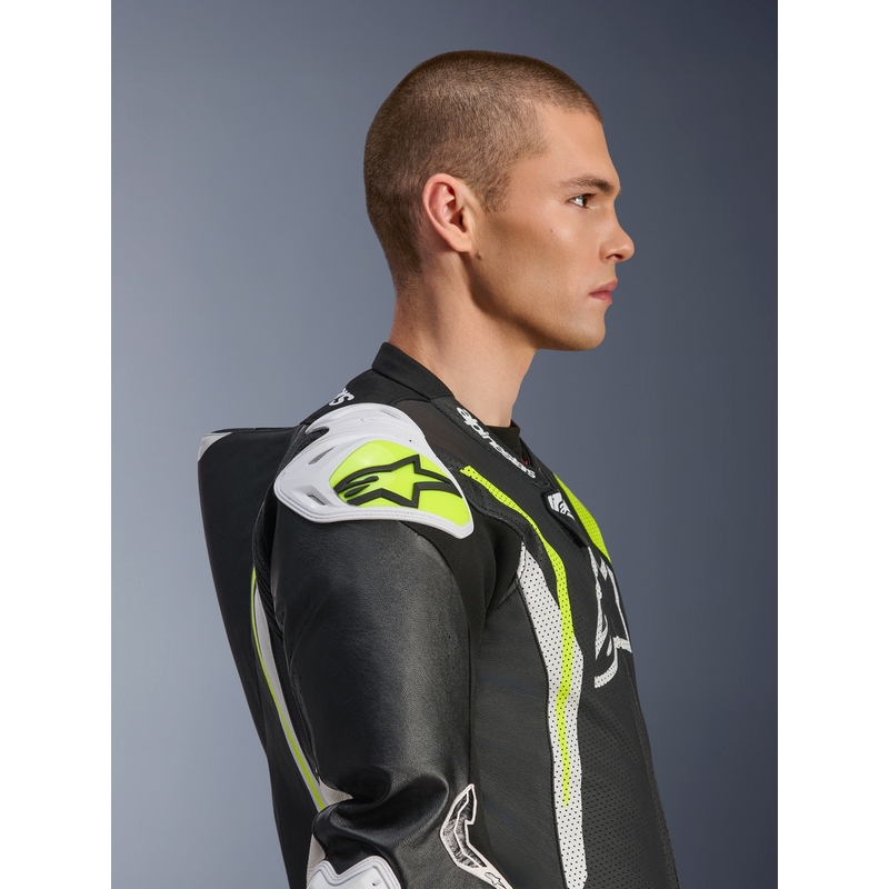 Jednoczęściowy skórzany kombinezon motocyklowy Alpinestars GP TECH V5 w kolorze czarno-biało-fluo-żółtym