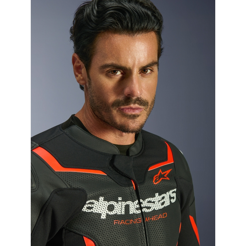 Kurtka motocyklowa skórzana Alpinestars GP Force V2 Airflow czarno-fluo czerwono-biała