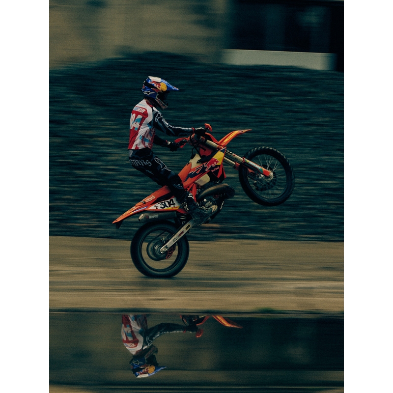 Kask motocrossowy Alpinestars Supertech S-M7 w limitowanej edycji Beast Coast w kolorze szaro-czarno-pomarańczowym