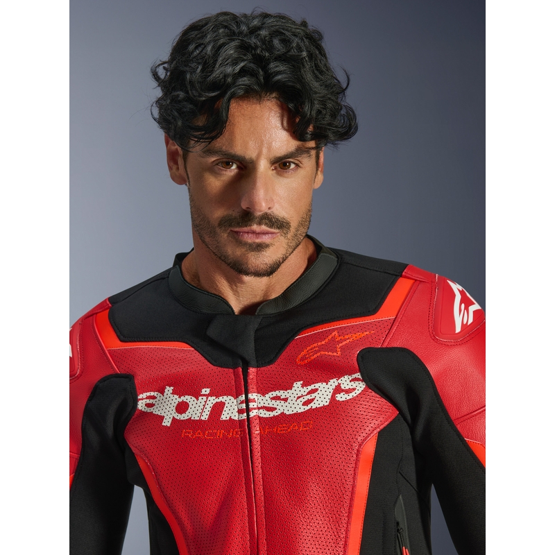 Kurtka motocyklowa skórzana Alpinestars GP Force V2 Airflow w kolorze czerwono-czarno-białym fluo