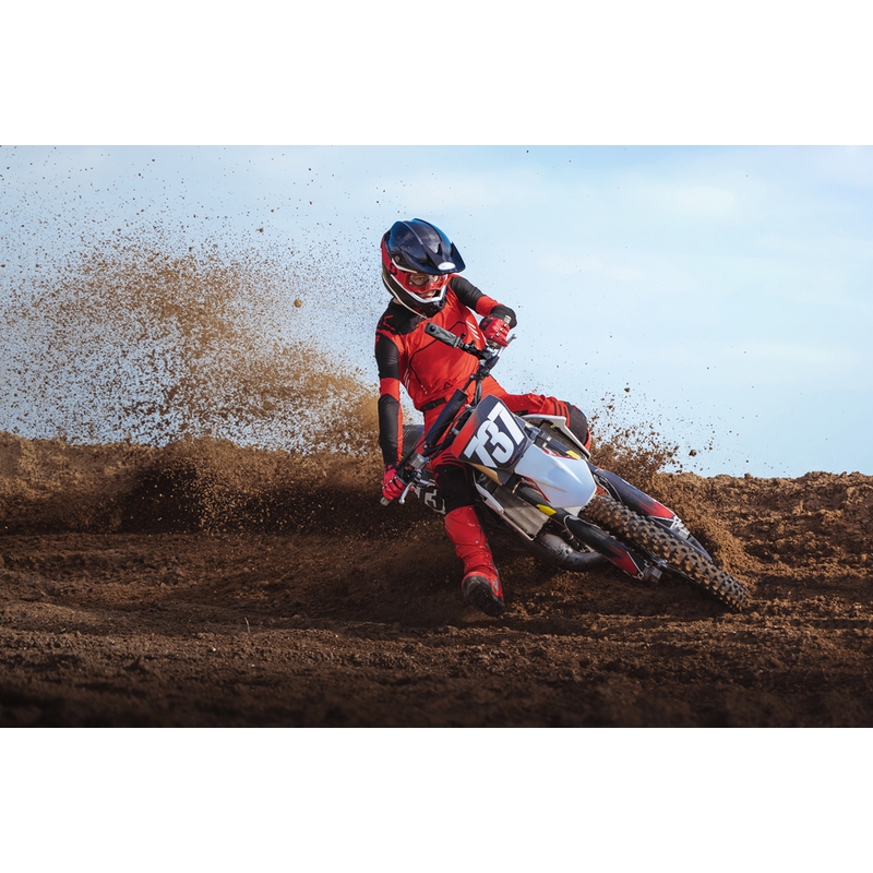 Kamera sportowa Insta360 X5 Motorcycle Bundle w kolorze czarnym