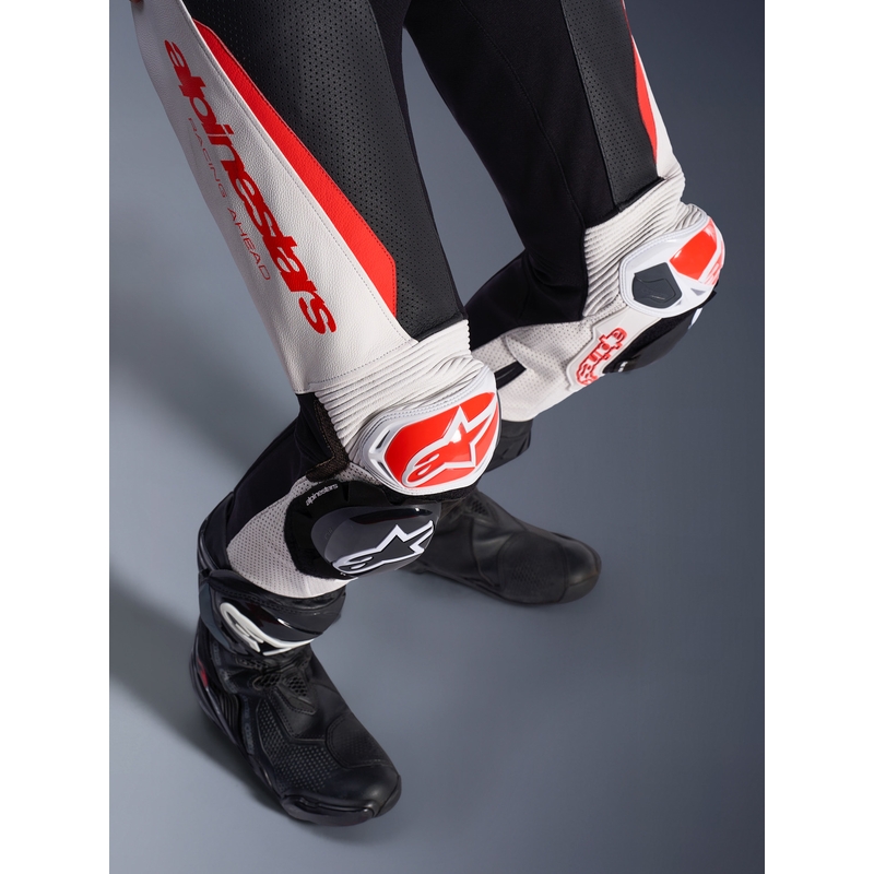 Jednoczęściowy skórzany kombinezon motocyklowy damski Alpinestars Stella GP-R7 biało-fluo czerwono-czarny